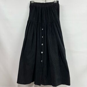 Black skirt women’s medium w/buttons 100% cotton made in the USA